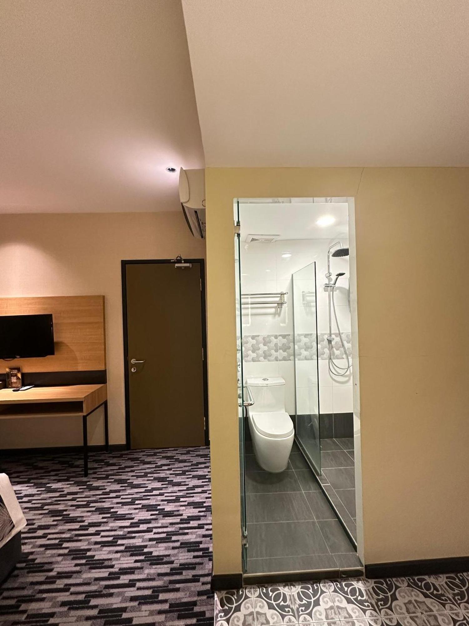 Nb Hotel Johor Bahru Eksteriør billede