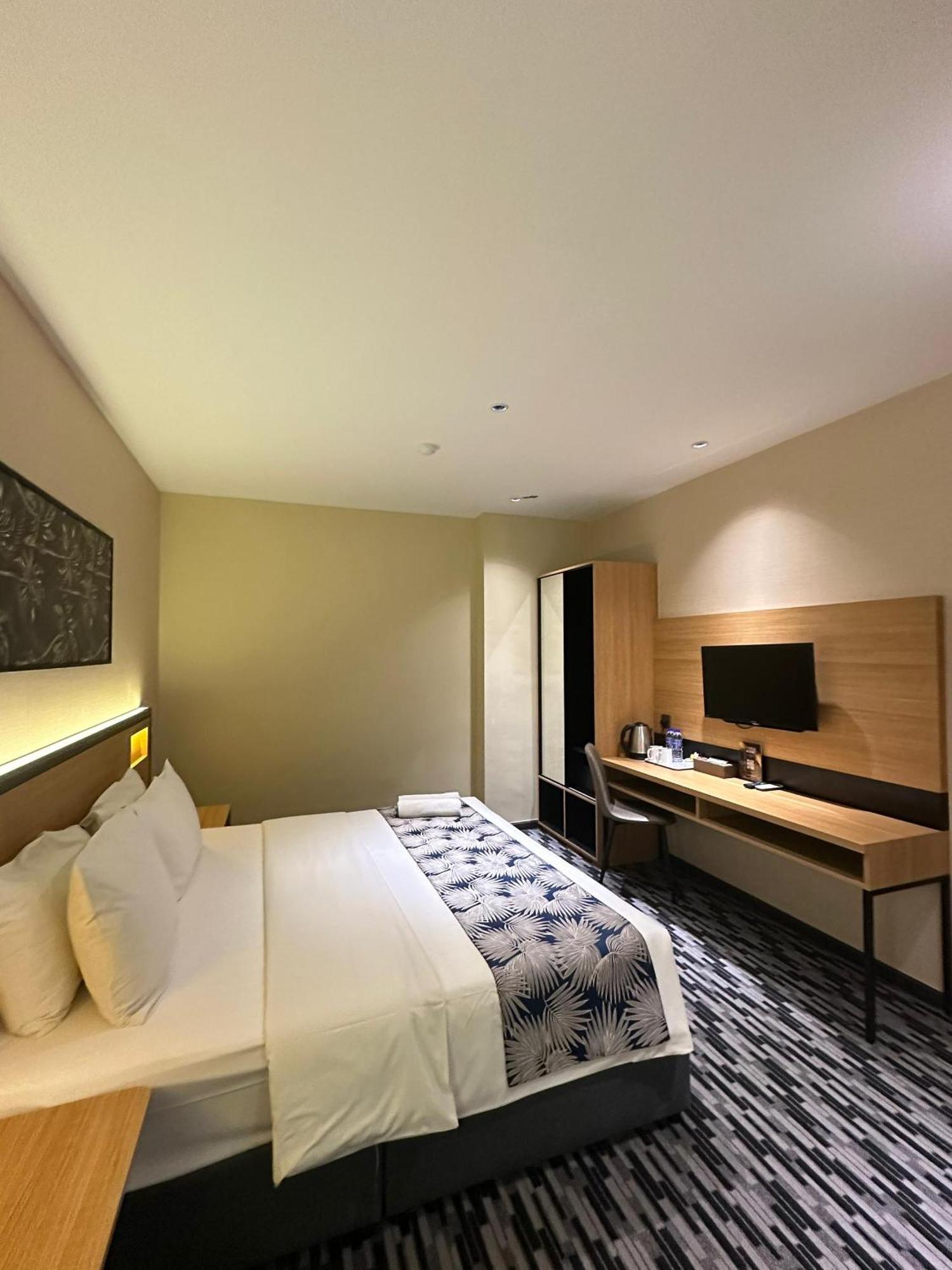 Nb Hotel Johor Bahru Eksteriør billede