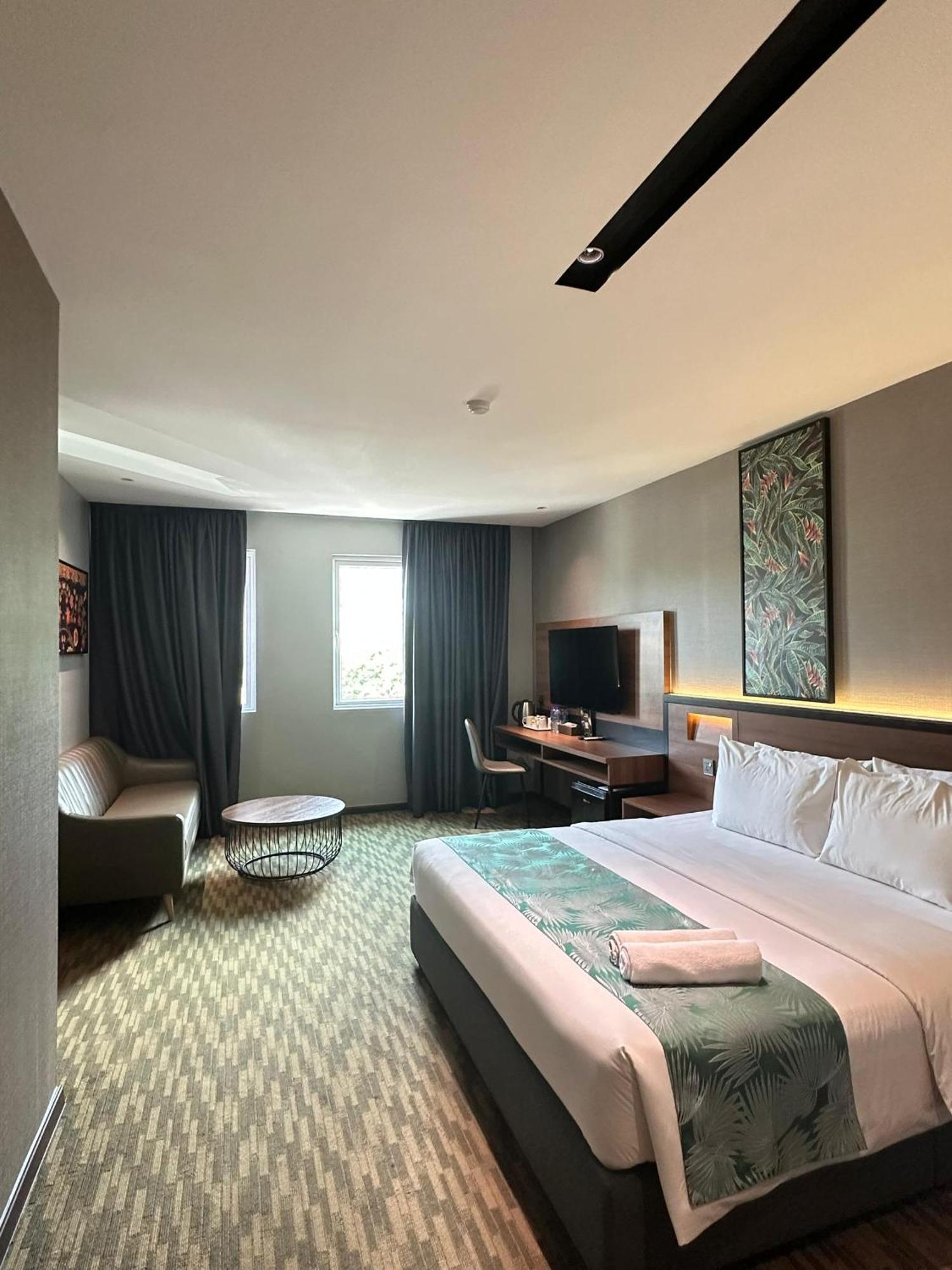 Nb Hotel Johor Bahru Eksteriør billede