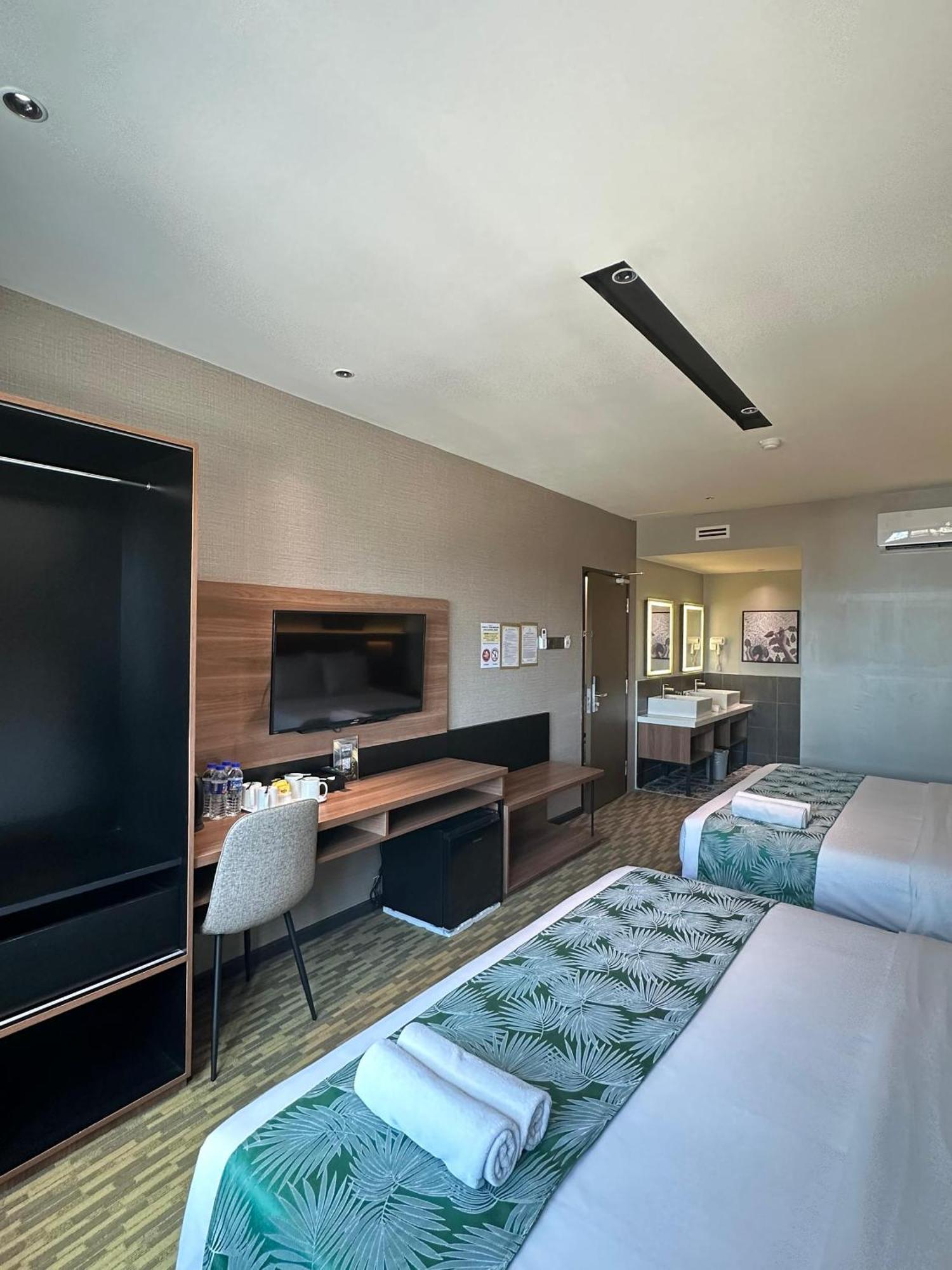 Nb Hotel Johor Bahru Eksteriør billede