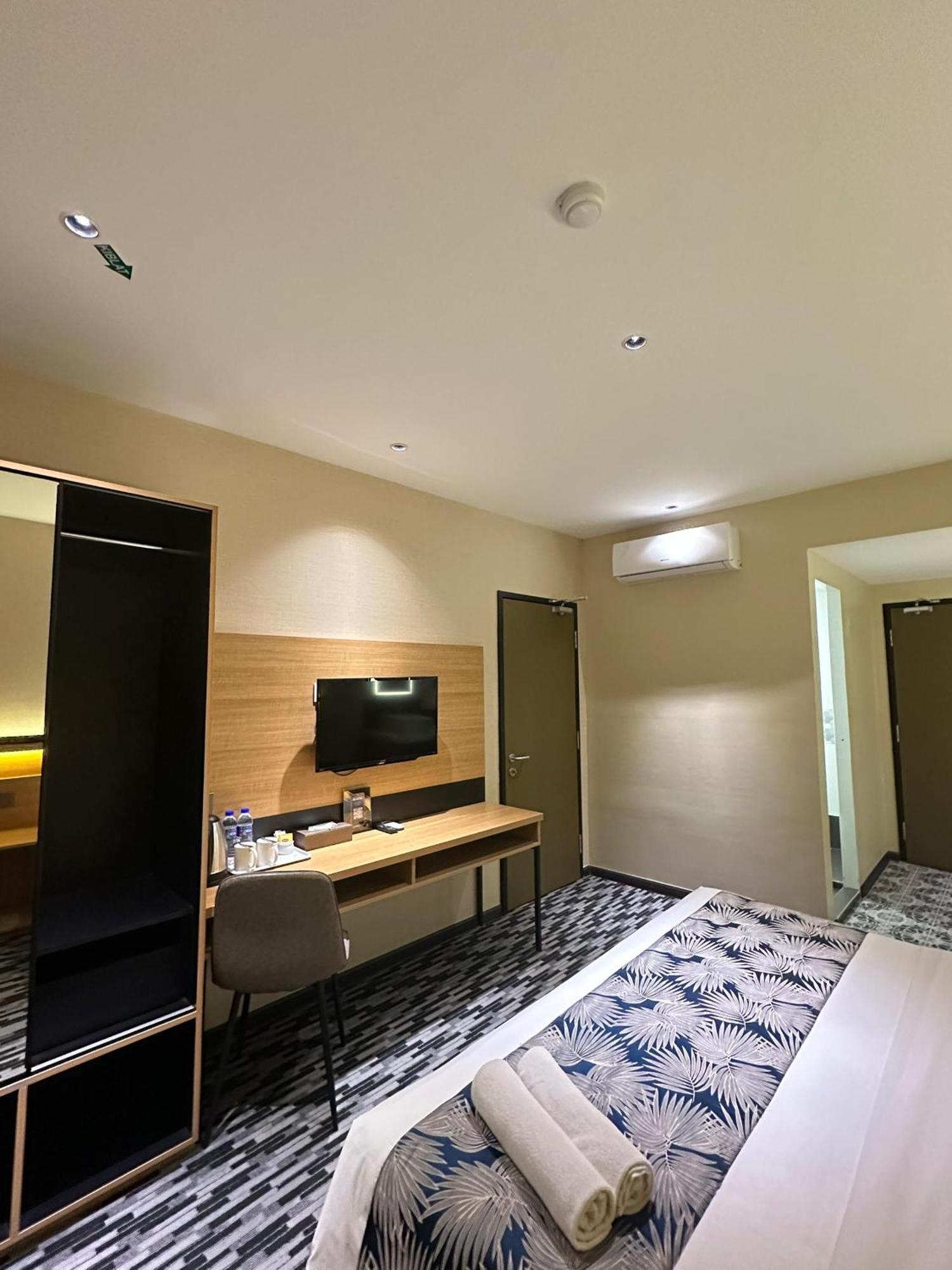 Nb Hotel Johor Bahru Eksteriør billede